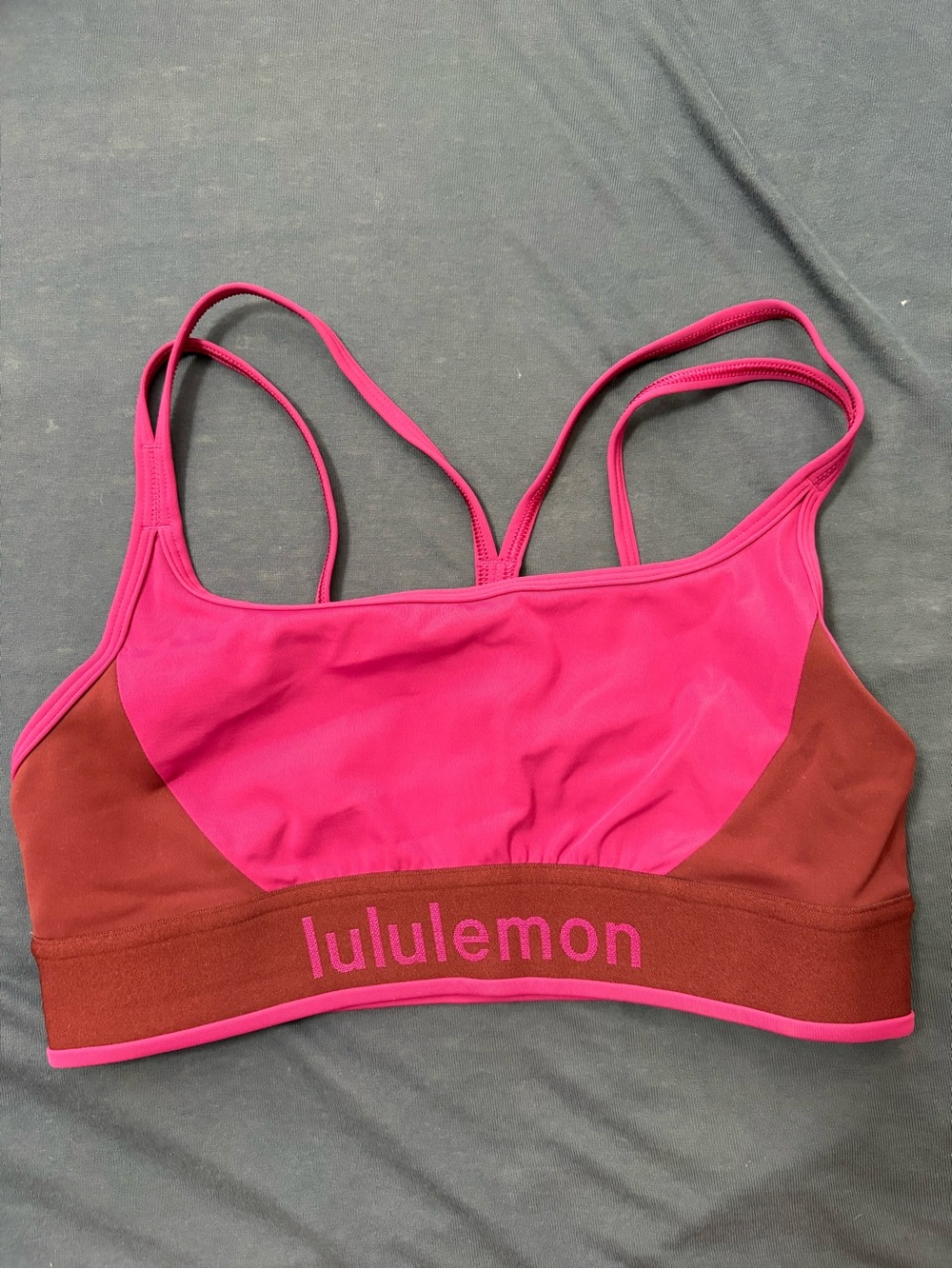 Lululemon Ligo Train Strappy Bra Light Support B/C cup size 8
